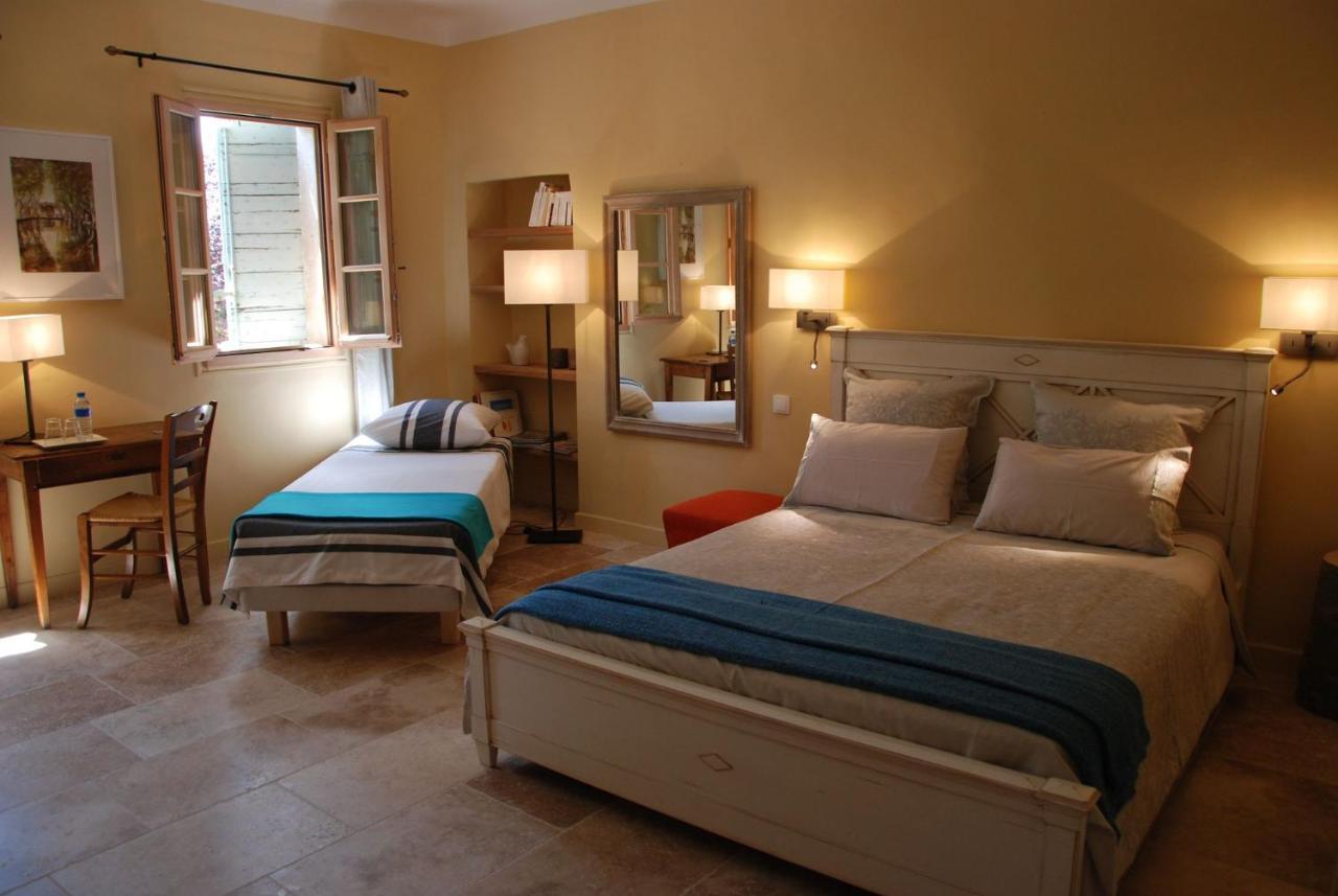 Bed and Breakfast Le Moulin Des Pinchinats Aix-en-Provence Exterior foto