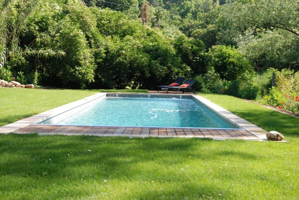 Bed and Breakfast Le Moulin Des Pinchinats Aix-en-Provence Exterior foto
