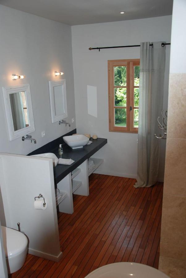 Bed and Breakfast Le Moulin Des Pinchinats Aix-en-Provence Exterior foto